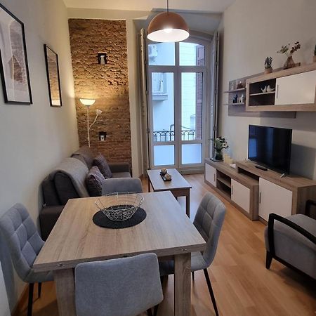 Rosa 2 Bedrooms In City Center Малага Экстерьер фото