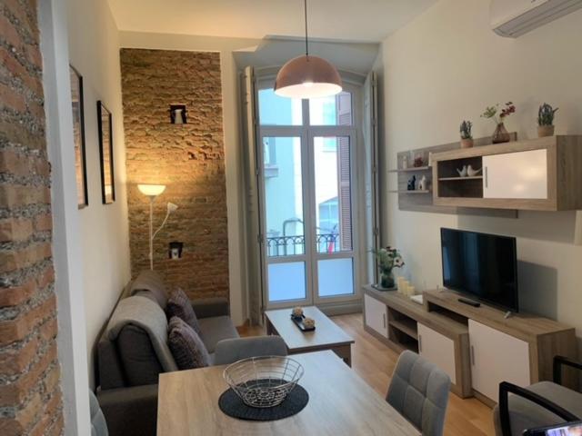 Rosa 2 Bedrooms In City Center Малага Экстерьер фото