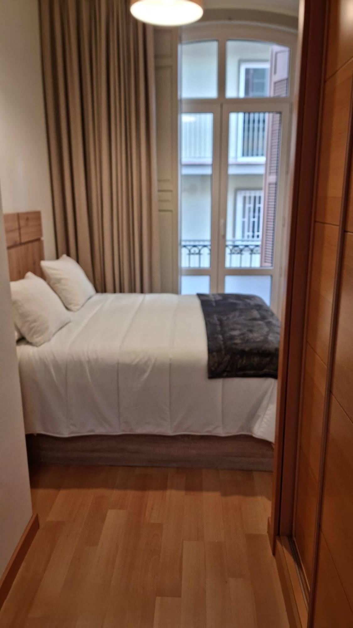 Rosa 2 Bedrooms In City Center Малага Экстерьер фото