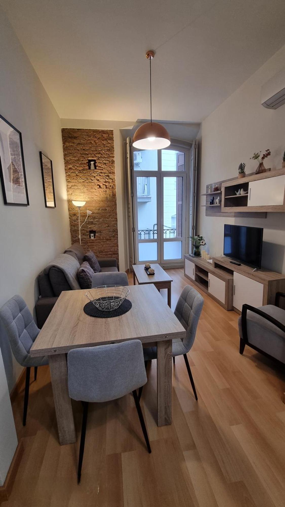 Rosa 2 Bedrooms In City Center Малага Экстерьер фото