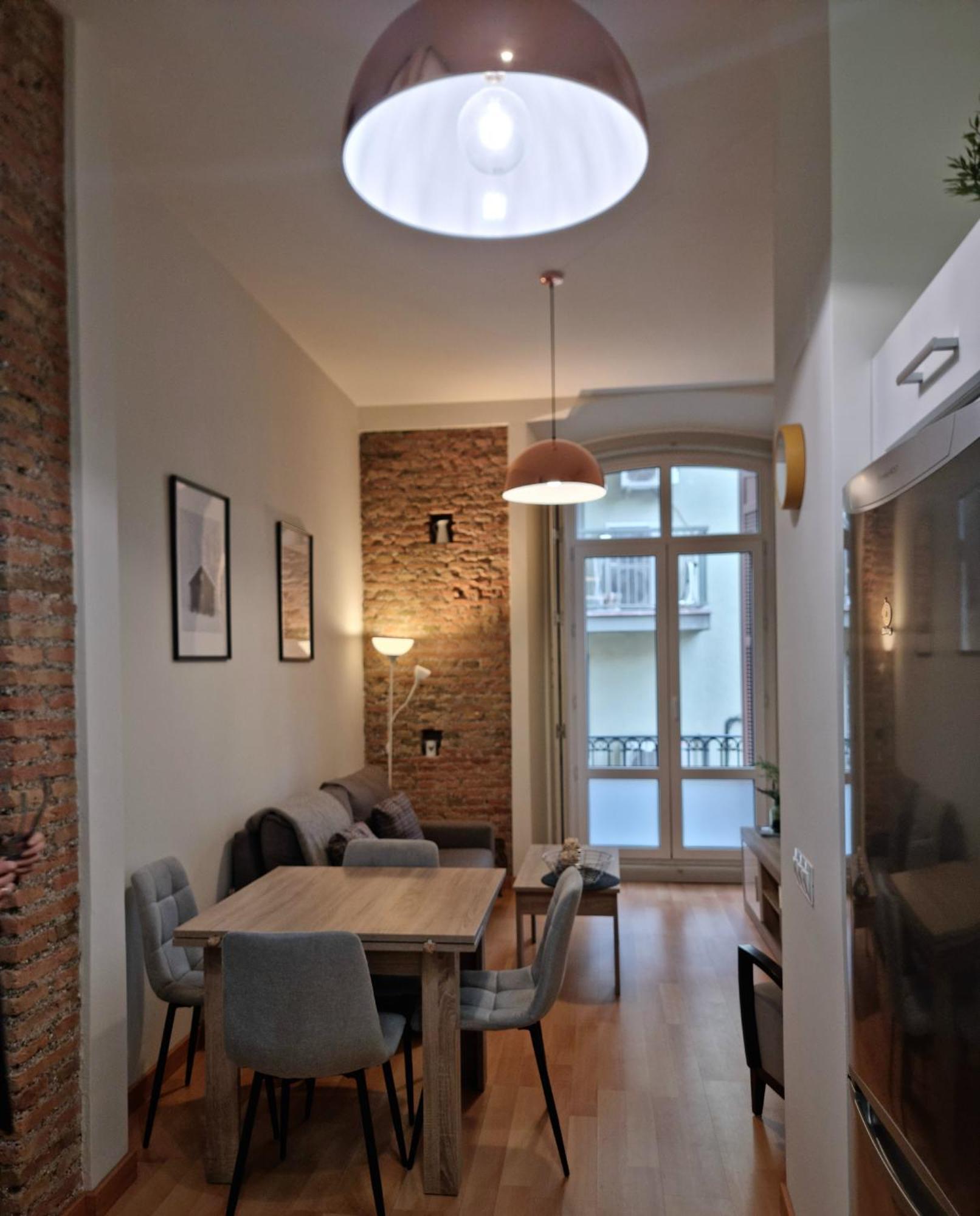 Rosa 2 Bedrooms In City Center Малага Экстерьер фото